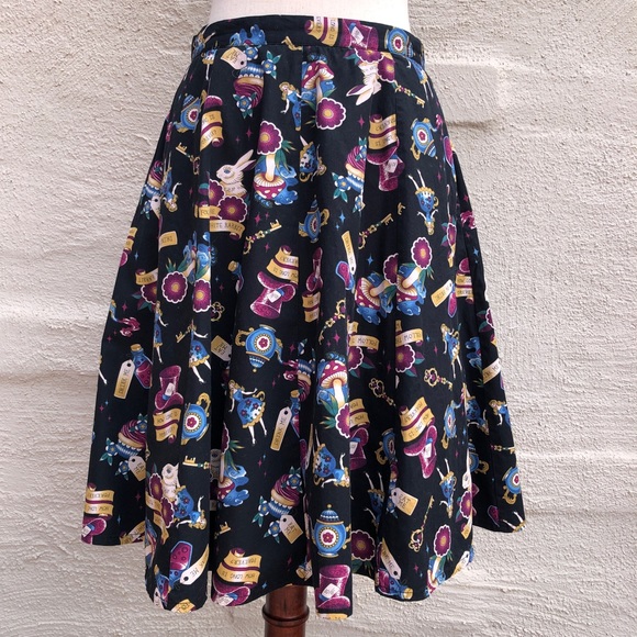 Dangerfield Dresses & Skirts - Dangerfield Alice in Wonderland Skirt. Cotton lining + tulle. Size- 6